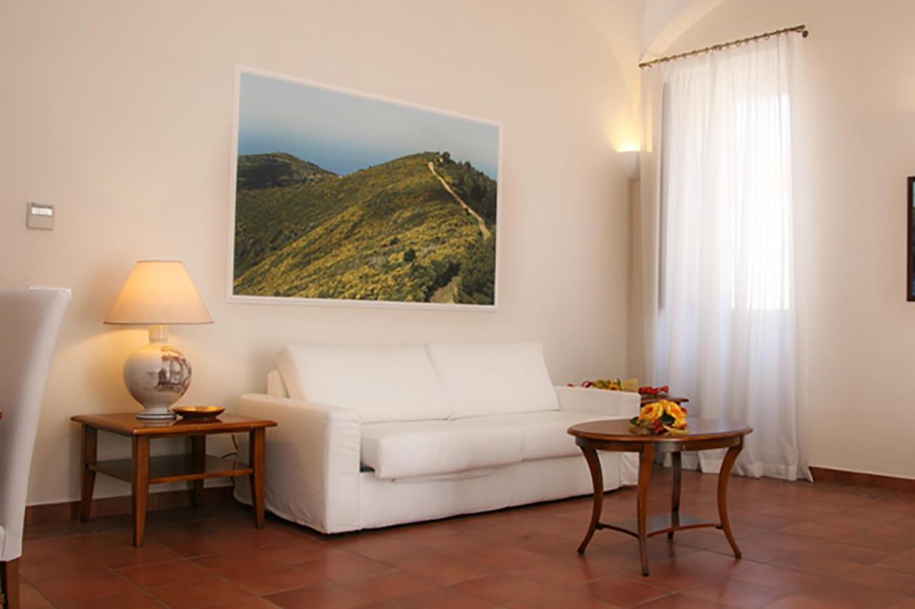 Palazzo Iaquinto Daire Santa Maria di Castellabate Dış mekan fotoğraf